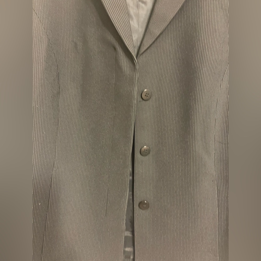 Blazer - Picture 3 of 6